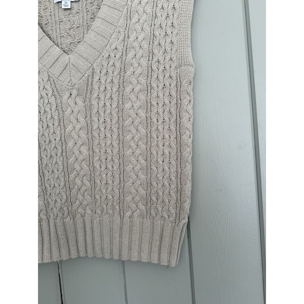 Evereve Sweater Vest XS Cable Knit Y2K Preppy Academia V-Neck Layering - Picture 4 of 7